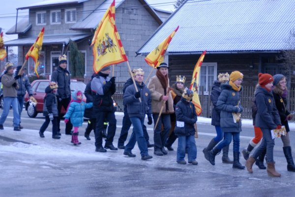 Zdjęcia z Orszaku Trzech Króli w Wiśniowej