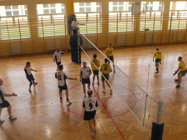 Zdjęcia z XIV Turnieju Piłki Siatkowej o Puchar Starosty Strzyżowskiego