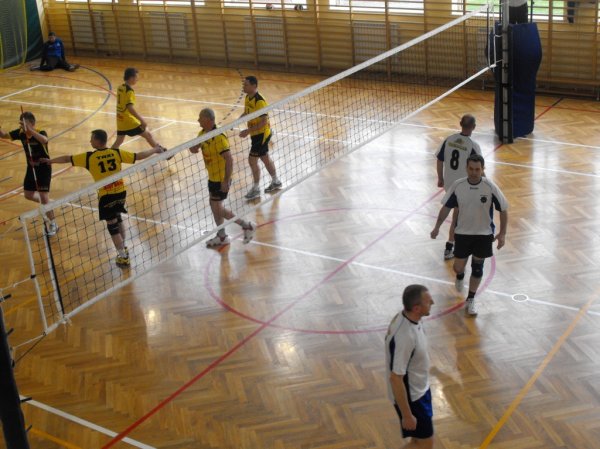 Zdjęcia z XIV Turnieju Piłki Siatkowej o Puchar Starosty Strzyżowskiego