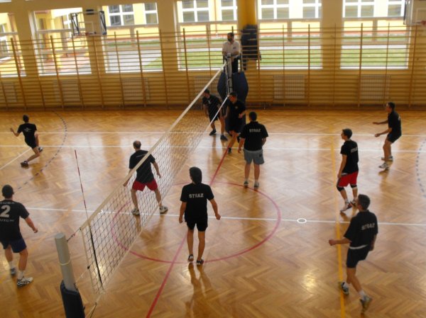 Zdjęcia z XIV Turnieju Piłki Siatkowej o Puchar Starosty Strzyżowskiego