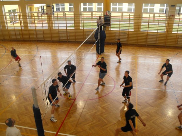 Zdjęcia z XIV Turnieju Piłki Siatkowej o Puchar Starosty Strzyżowskiego