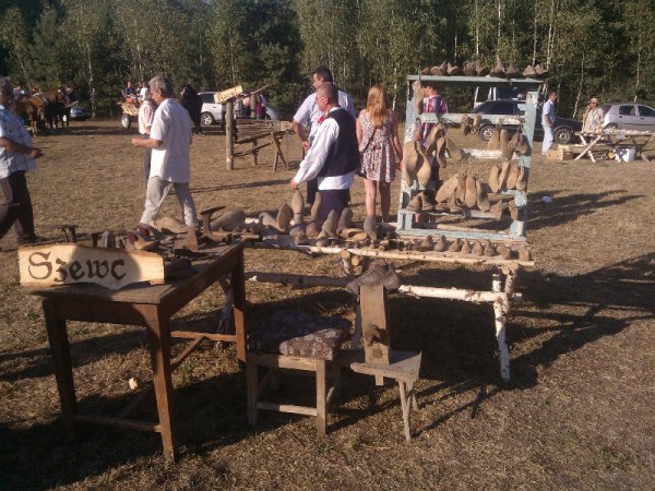 NARODZIN CHLEBA - GINĄCE ZAWODY