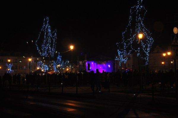 Zdjęcia z Sylwestra na rynku w Strzyżowie