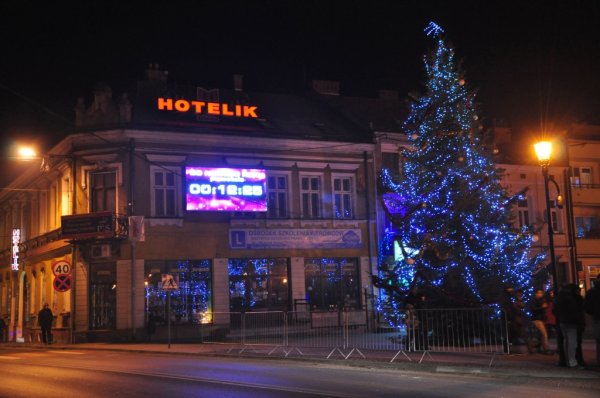 Zdjęcia z Sylwestra na rynku w Strzyżowie