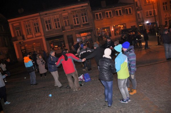 Zdjęcia z Sylwestra na rynku w Strzyżowie