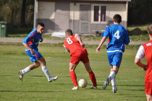 2013-10-06 Wisłok Strzyżów - LKS Pisarowce 1:2 (0:1) 