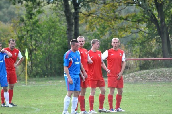 2013-10-06 Wisłok Strzyżów - LKS Pisarowce 1:2 (0:1) 