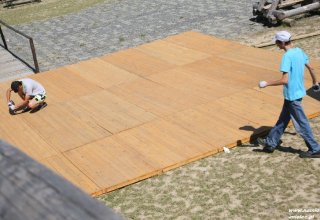 montaż podłogi w Stobiernej 