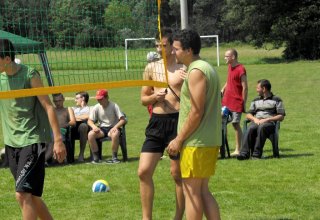 Otwarty Gminny Turniej Piłki Siatkowej Plażowej. Siatkówka plażowa na wysokim powiomie.