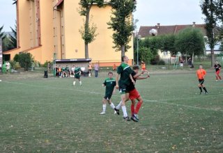 Rynek w Strzyżowie nocą zdjęcia