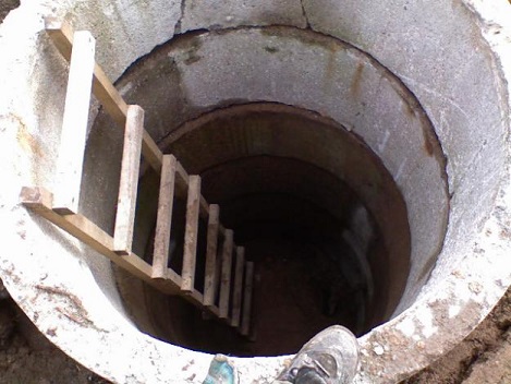 Tragedia w Lutczy 3-latek wpadł do szamba